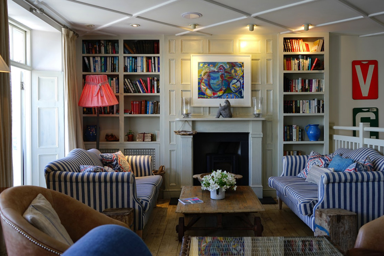 room-hotel-4 room-hotel-4